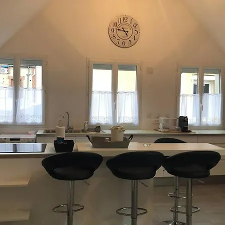 La Petite Loge Appartement Ay-Champagne